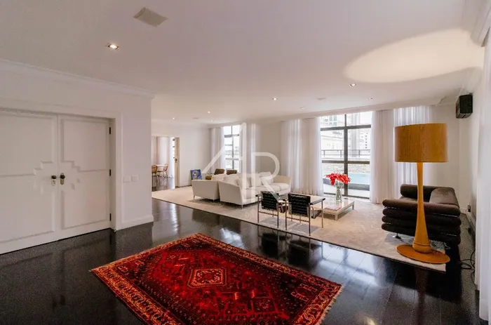 Cobertura com 4 suítes à venda em Jardim América, São Paulo, por R$ 30.000.000 Imagem 2