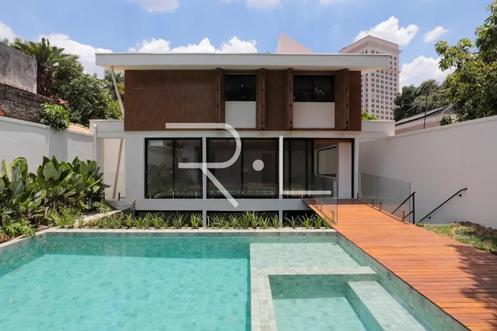 Casa com 3 suítes à venda em Jardim Europa, São Paulo, por R$ 12.000.000