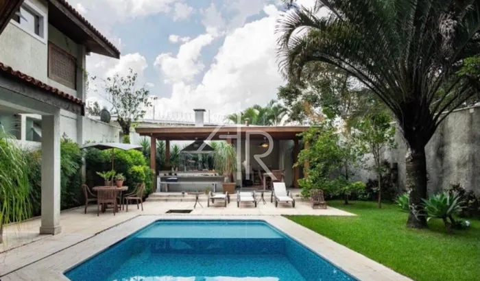 Casa com 3 suítes à venda em Jardim Guedala, São Paulo, por R$ 3.500.000