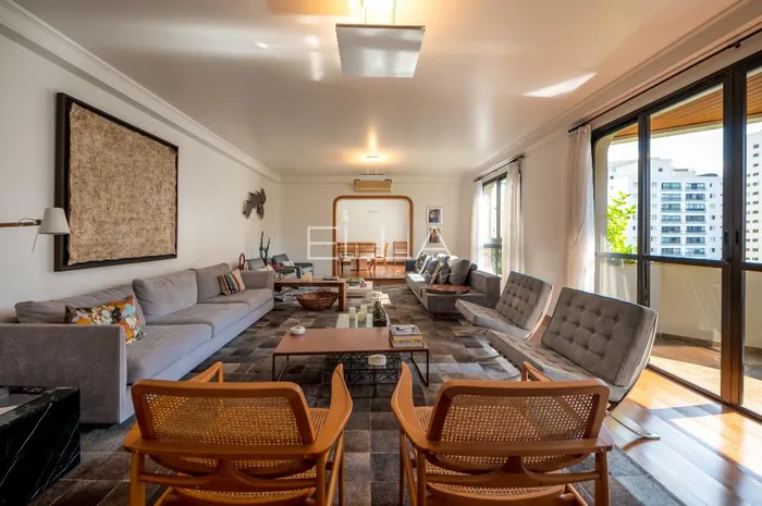 Apartamento com 3 suítes à venda em Vila Nova Conceição, São Paulo, por R$ 12.500.000