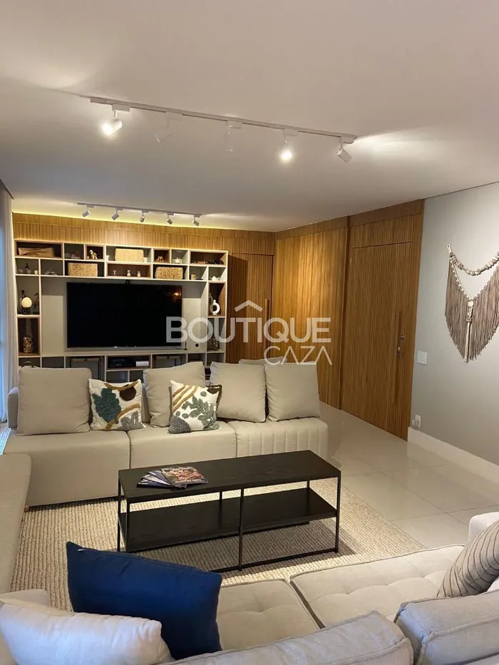 Apartamento com 2 suítes à venda em Panamby, São Paulo, por R$ 2.130.000 Imagem 2