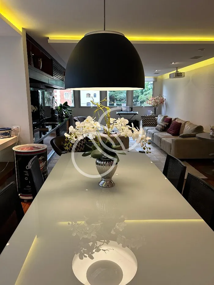 Apartamento com 2 suítes à venda em Jardim Paulista, São Paulo, por R$ 3.000.000