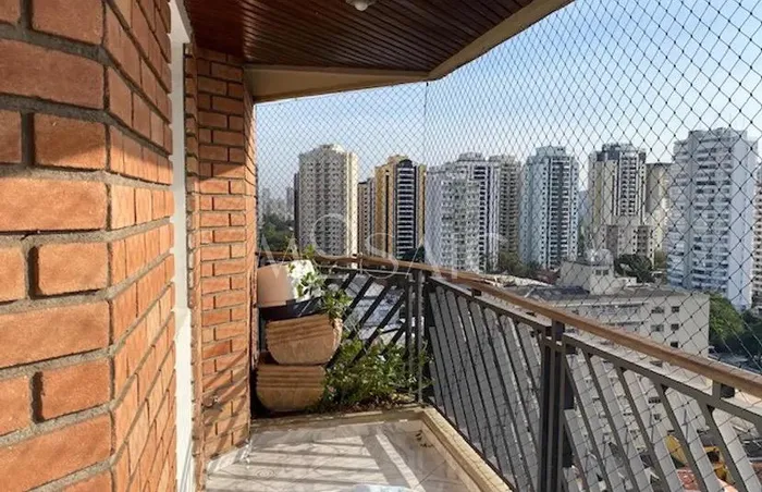 Apartamento com 2 suítes à venda em Moema, São Paulo, por R$ 3.000.000
