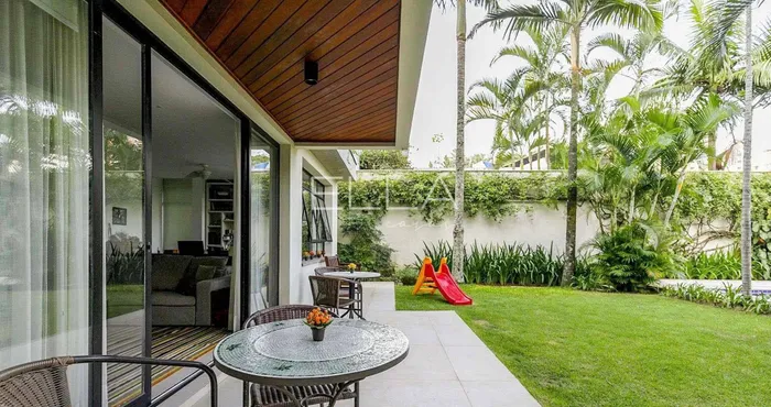 Casa com 3 suítes à venda em Alto de Pinheiros, São Paulo, por R$ 4.000.000 Imagem 3