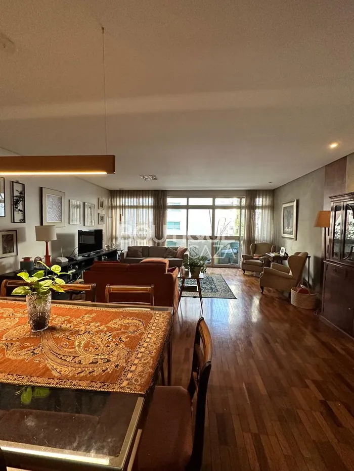 Apartamento com 1 suítes à venda em Itaim Bibi, São Paulo, por R$ 2.250.000