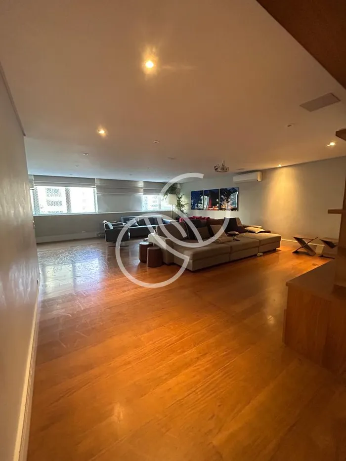 Apartamento com 2 suítes à venda em Jardim Paulista, São Paulo, por R$ 4.800.000 Imagem 3