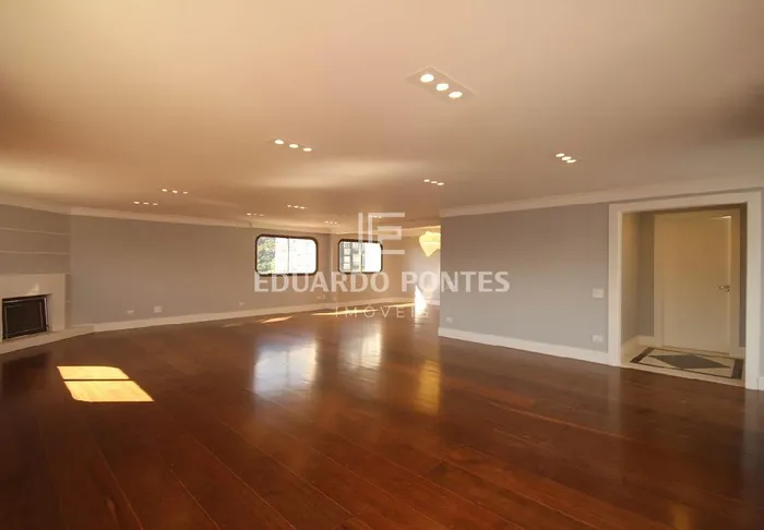 Cobertura com 4 suítes à venda em Santa Cecília, São Paulo, por R$ 7.500.000