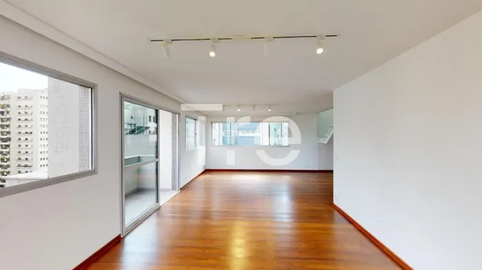 Cobertura com 2 suítes à venda em Higienópolis, São Paulo, por R$ 3.200.000