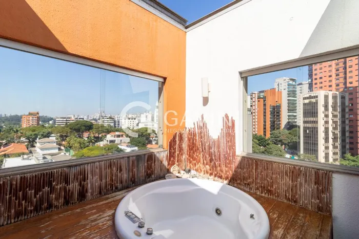 Cobertura com 2 suítes à venda em Jardim Paulista, São Paulo, por R$ 1.950.000