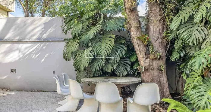 Casa com 3 suítes à venda em Alto de Pinheiros, São Paulo, por R$ 4.800.000 Imagem 3