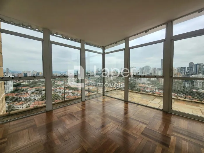 Cobertura com 2 suítes à venda em Vila Madalena, São Paulo, por R$ 2.500.000