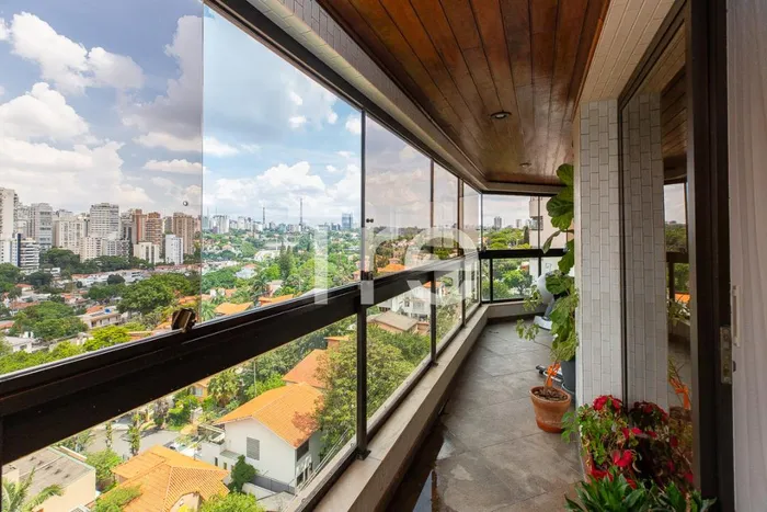 Apartamento com 4 suítes à venda em Pacaembu, São Paulo, por R$ 3.890.000 Imagem 2
