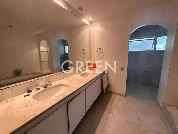 Casa com 5 suítes à venda em Jardim Europa, São Paulo, por R$ 14.950.000 Imagem 3