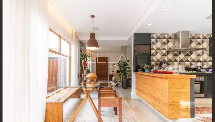 Casa de vila com 1 suítes à venda em Pinheiros, São Paulo, por R$ 3.890.000