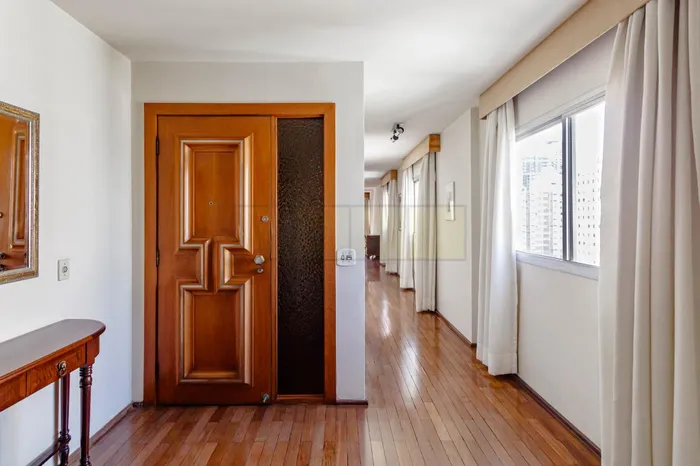 Apartamento com 1 suítes à venda em Jardim América, São Paulo, por R$ 2.600.000