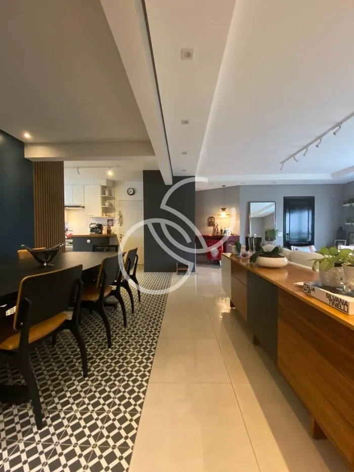 Apartamento com 2 suítes à venda em Real Parque, São Paulo, por R$ 1.500.000 Imagem 3