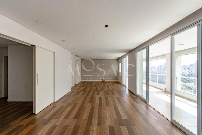 Apartamento com 3 suítes à venda em Campo Belo, São Paulo, por R$ 4.300.000 Imagem 2