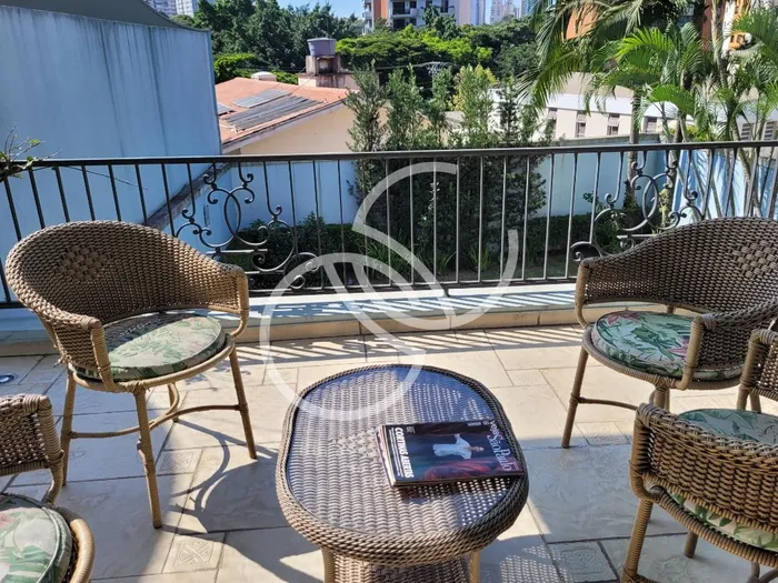 Casa com 3 suítes à venda em Vila Madalena, São Paulo, por R$ 3.500.000 Imagem 2