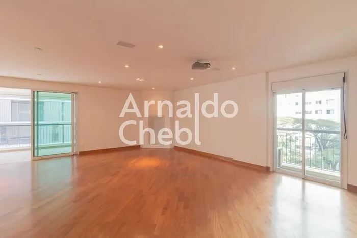 Apartamento com 3 suítes à venda em Vila Nova Conceição, São Paulo, por R$ 5.600.000 Imagem 2