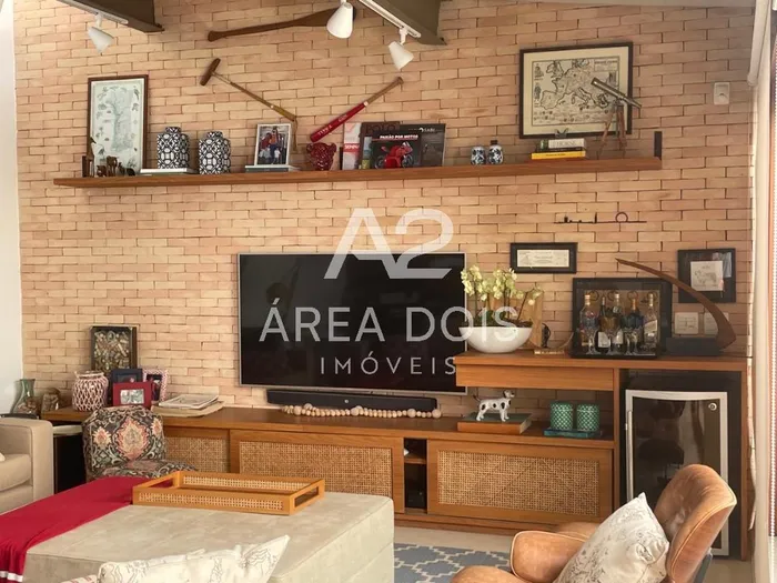 Casa com 3 suítes à venda em Jardim América, São Paulo, por R$ 4.800.000 Imagem 2