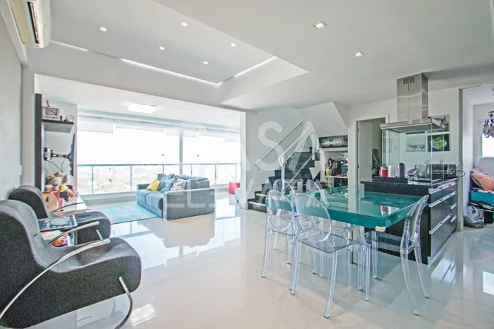 Duplex com 2 suítes à venda em Campo Belo, São Paulo, por R$ 1.800.000