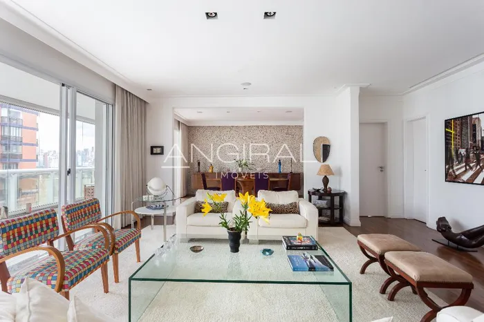 Apartamento com 3 suítes à venda em Itaim Bibi, São Paulo, por R$ 6.200.000 Imagem 2