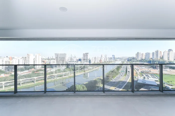 Apartamento com 2 suítes à venda em Panamby, São Paulo, por R$ 4.200.000 Imagem 3