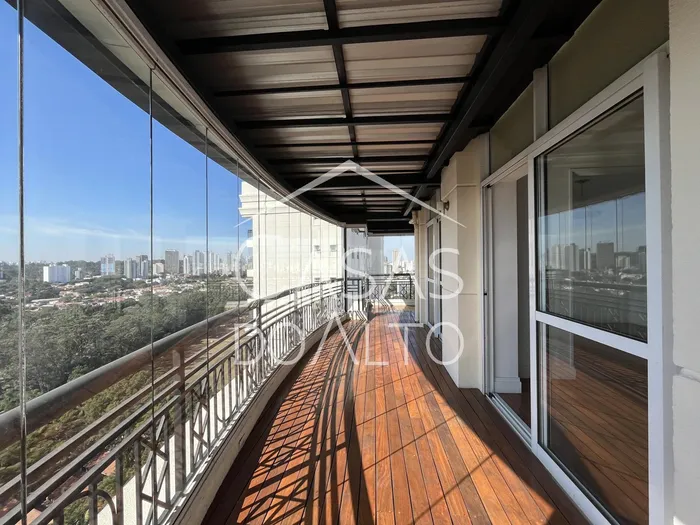 Cobertura com 3 suítes à venda em Granja Julieta, São Paulo, por R$ 5.990.000