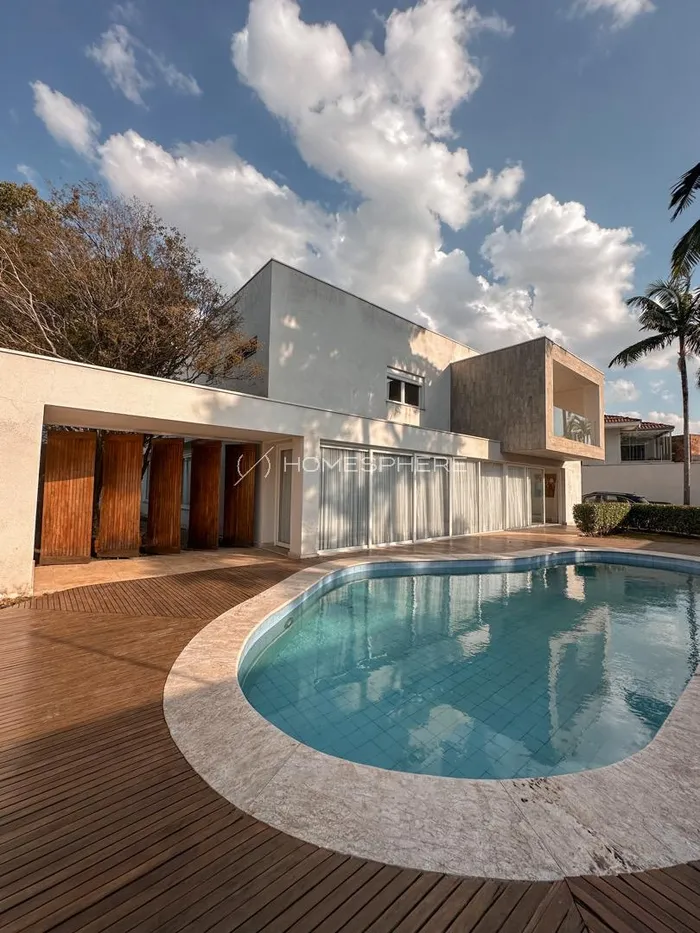 Casa com 4 suítes à venda em Jardim América, São Paulo, por R$ 26.000.000