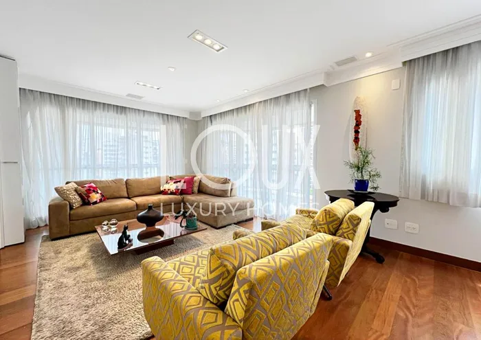 Apartamento com 2 suítes à venda em Moema, São Paulo, por R$ 4.200.000 Imagem 2