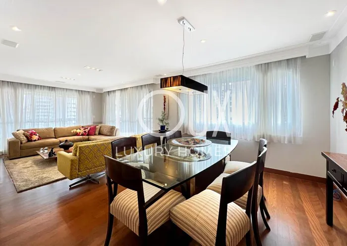 Apartamento com 2 suítes à venda em Moema, São Paulo, por R$ 4.200.000 Imagem 3