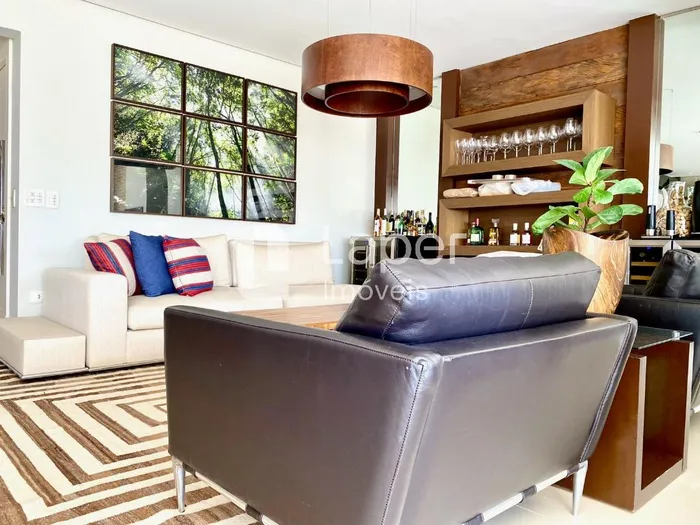 Apartamento com 3 suítes à venda em Vila Olímpia, São Paulo, por R$ 4.100.000