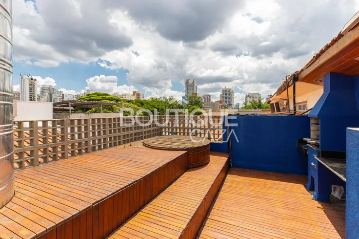 Casa com 2 suítes à venda em Campo Belo, São Paulo, por R$ 2.200.000