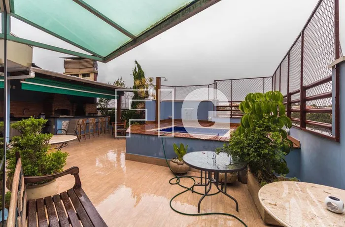 Cobertura com 3 suítes à venda em Morumbi, São Paulo, por R$ 1.499.999