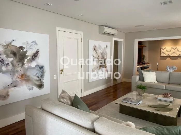 Apartamento com 3 suítes à venda em Panamby, São Paulo, por R$ 3.600.000 Imagem 2