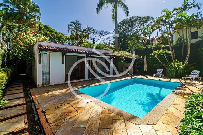 Casa com 2 suítes à venda em Alto de Pinheiros, São Paulo, por R$ 3.499.000