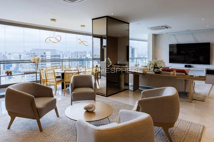 Apartamento com 3 suítes à venda em Itaim Bibi, São Paulo, por R$ 13.600.000 Imagem 2