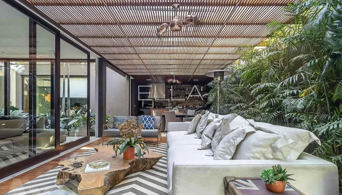 Casa com 5 suítes à venda em Jardim América, São Paulo, por R$ 25.000.000 Imagem 2