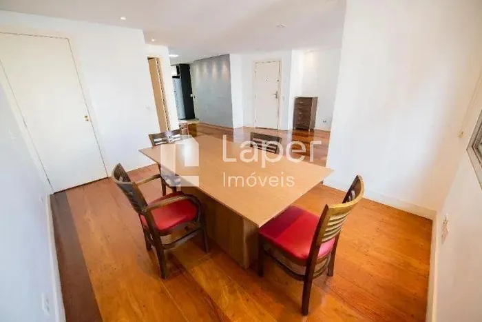 Apartamento com 1 suítes à venda em Paraíso, São Paulo, por R$ 1.200.000 Imagem 3