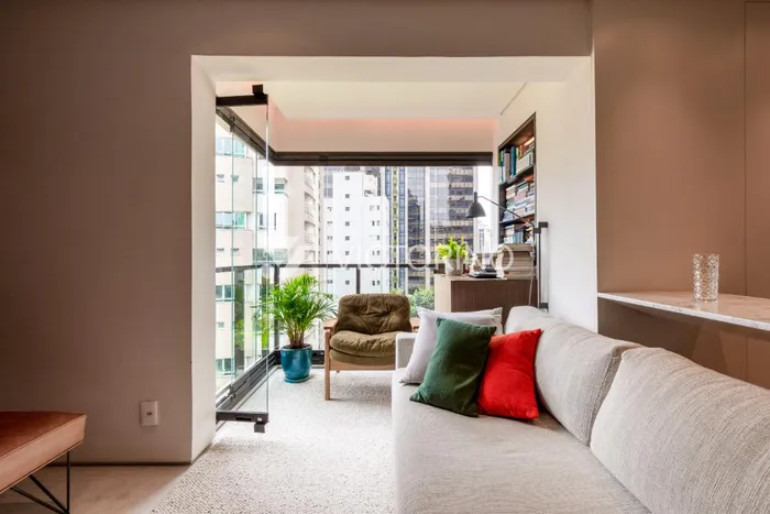 Apartamento com 1 suítes à venda em Itaim Bibi, São Paulo, por R$ 1.650.000 Imagem 2