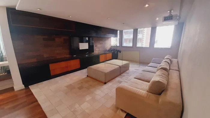 Apartamento com 3 suítes à venda em Jardim América, São Paulo, por R$ 2.890.000