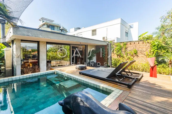 Casa com 1 suítes à venda em Alto de Pinheiros, São Paulo, por R$ 4.400.000 Imagem 3