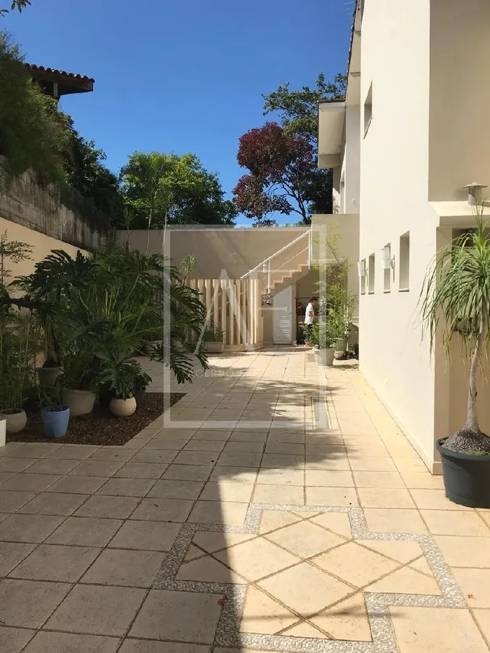 Casa de condomínio com 4 suítes à venda em Panamby, São Paulo, por R$ 3.590.000