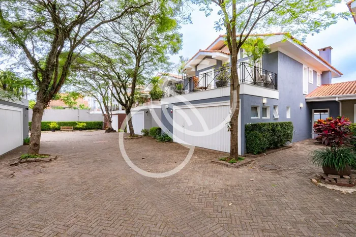 Casa de condomínio com 4 suítes à venda em Cidade Jardim, São Paulo, por R$ 3.240.000