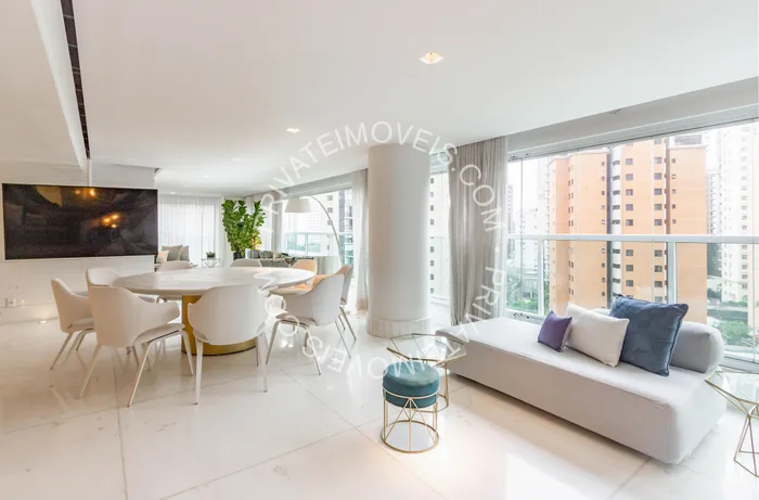 Apartamento com 3 suítes à venda em Moema, São Paulo, por R$ 15.000.000 Imagem 2