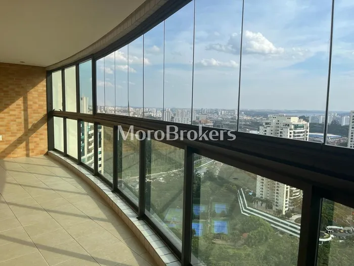 Apartamento com 3 suítes à venda em Panamby, São Paulo, por R$ 2.300.000