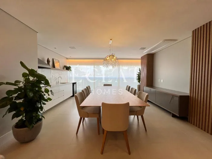 Apartamento com 3 suítes à venda em Pinheiros, São Paulo, por R$ 4.800.000