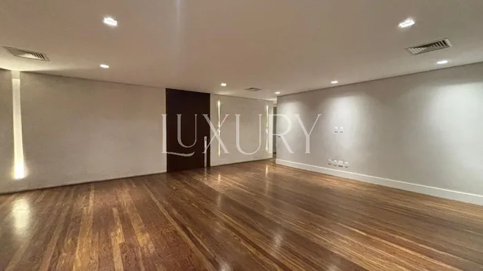 Apartamento com 3 suítes à venda em Itaim Bibi, São Paulo, por R$ 7.400.000 Imagem 2