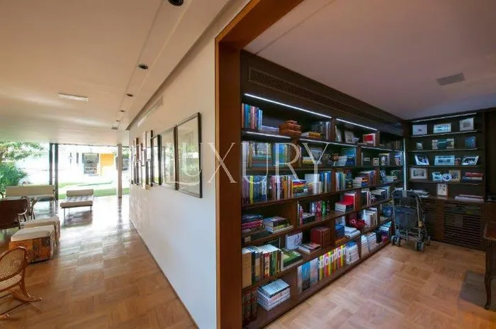 Casa com 3 suítes à venda em Jardim Luzitânia, São Paulo, por R$ 19.000.000 Imagem 2