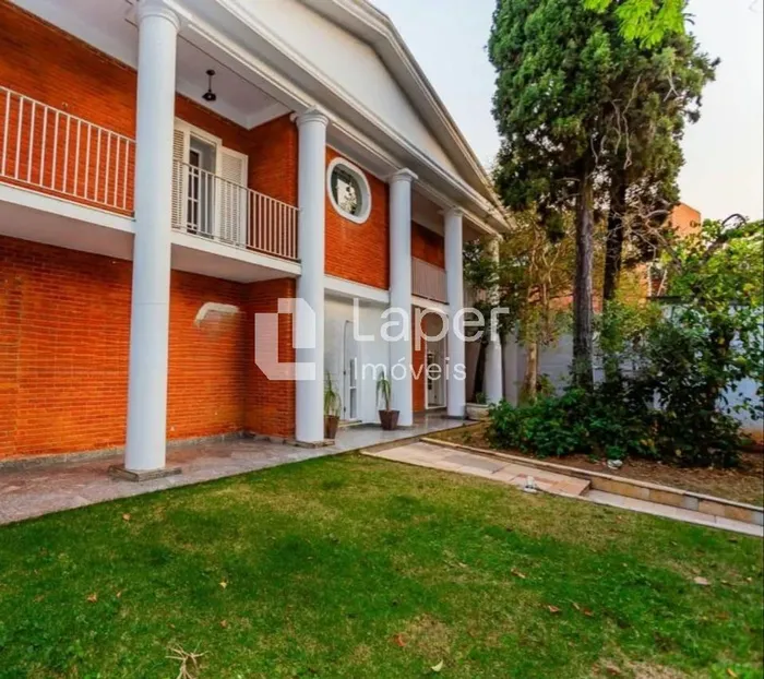 Casa com 5 suítes à venda em Alto de Pinheiros, São Paulo, por R$ 3.000.000 Imagem 2
